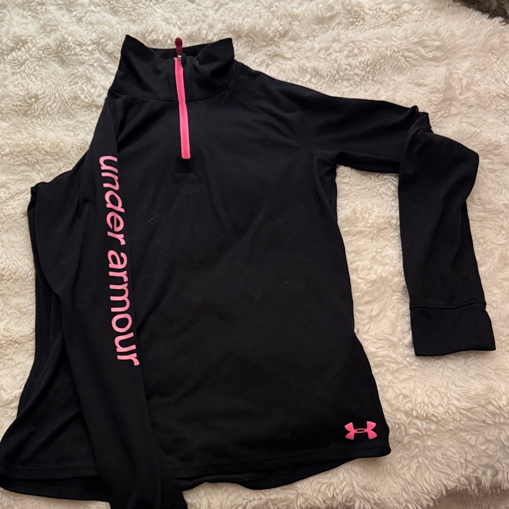 Under Armour Black HeatGear Top